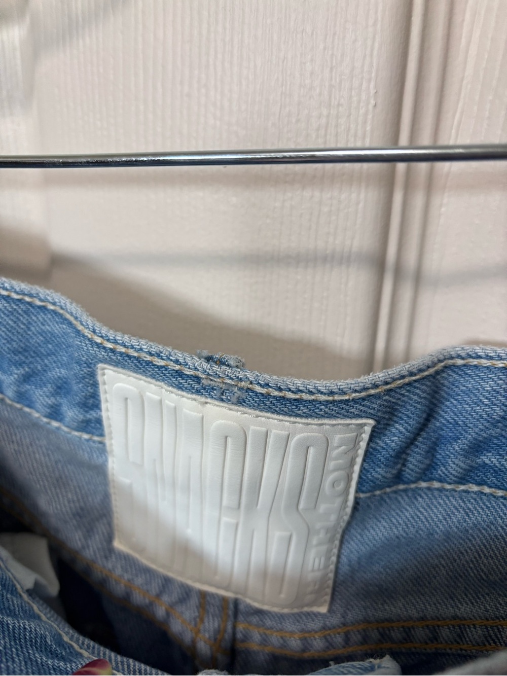 MOTHER Lemon Twist Sneak Denim Size 29 - Picture 4 of 6